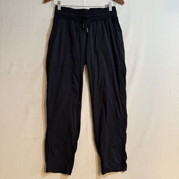 Lululemon Women Dance Studio Mid Rise Crop Pants Size 4 Black Stretch Athleisure - Picture 1 of 14